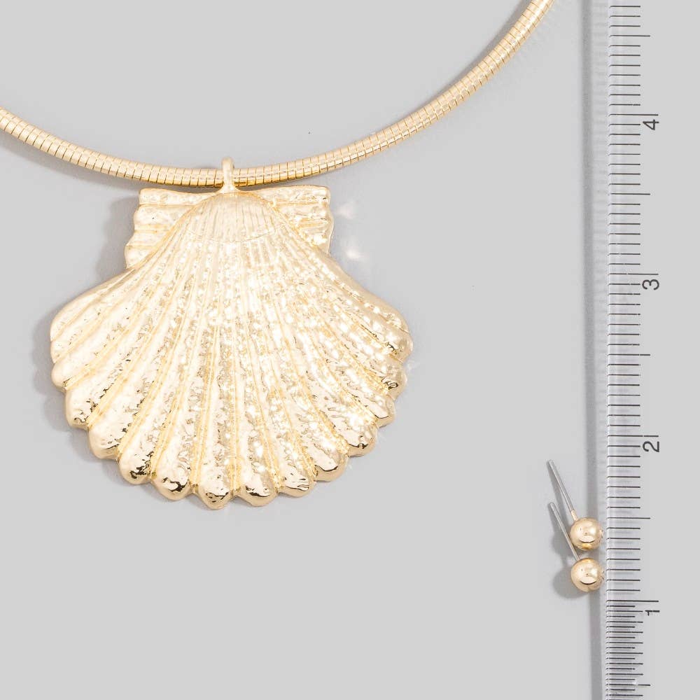 Seashell Pendant Choker Necklace